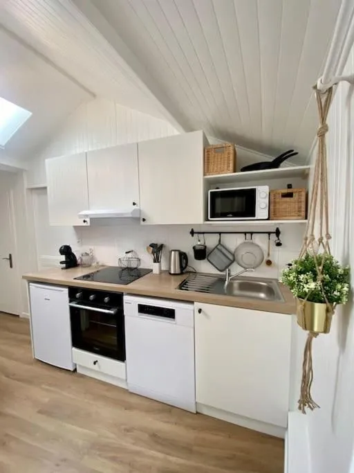 Image 5 of AU PETIT SOMMET 2 – Appartement centre ville 35M2