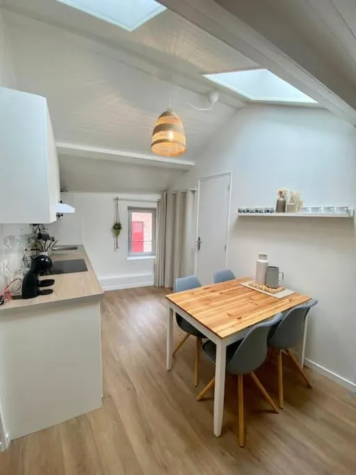 Image 6 of AU PETIT SOMMET 2 – Appartement centre ville 35M2