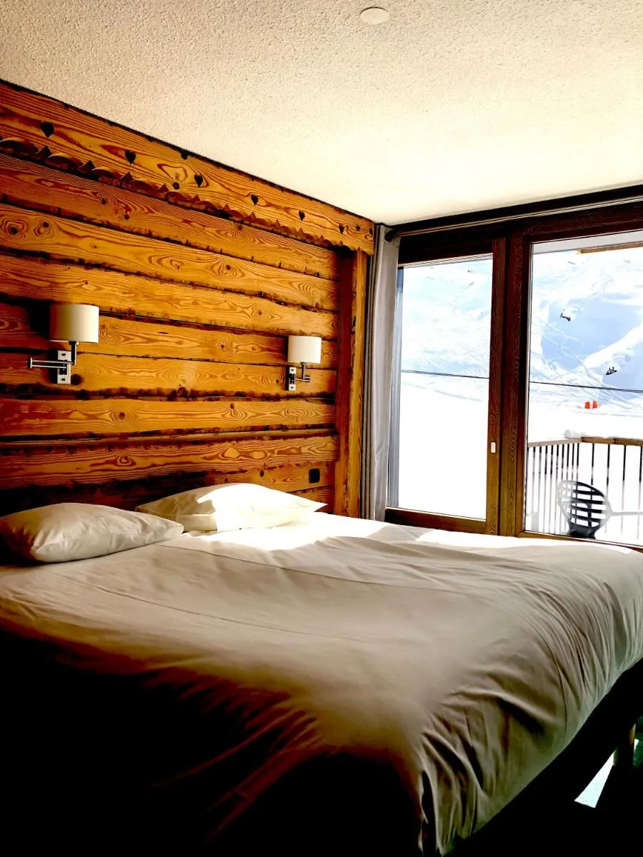 Image 3 of Alberta Hotel & Spa