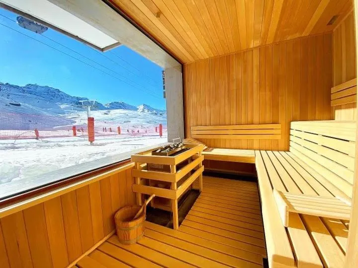 Image 4 of Alberta Hotel & Spa