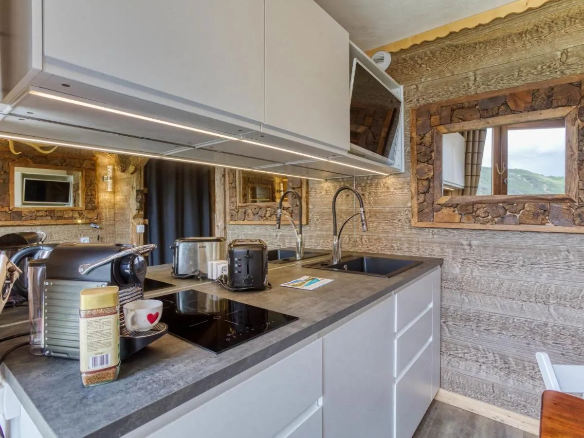 Image 2 of Apartment Belleville Caron 1 – 1419 by Interhome