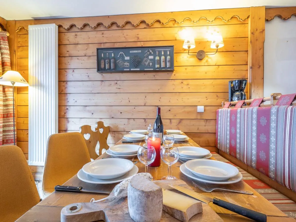 Image 2 of Apartment Ecrin des Neiges – Val Claret-1 by Interhome