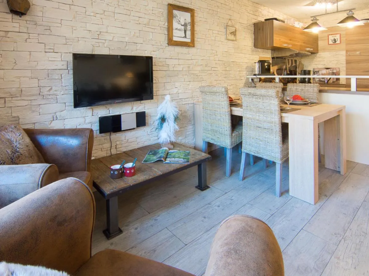 Image 2 of Apartment Le Curling B – Val Claret-38 by Interhome