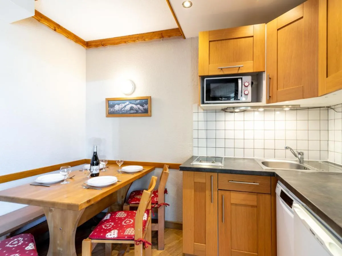 Image 2 of Apartment Le Hameau du Borsat – Val Claret-13 by Interhome