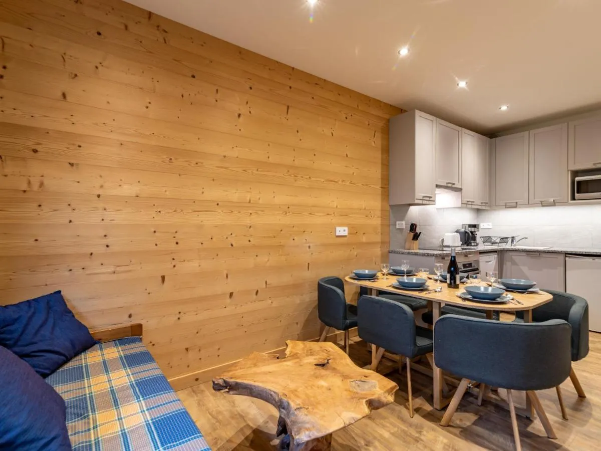 Image 6 of Apartment Le Hameau du Borsat – Val Claret-14 by Interhome