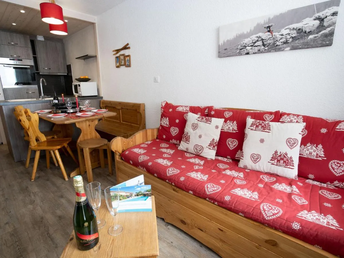 Image 6 of Apartment Le Hameau du Borsat – Val Claret-8 by Interhome