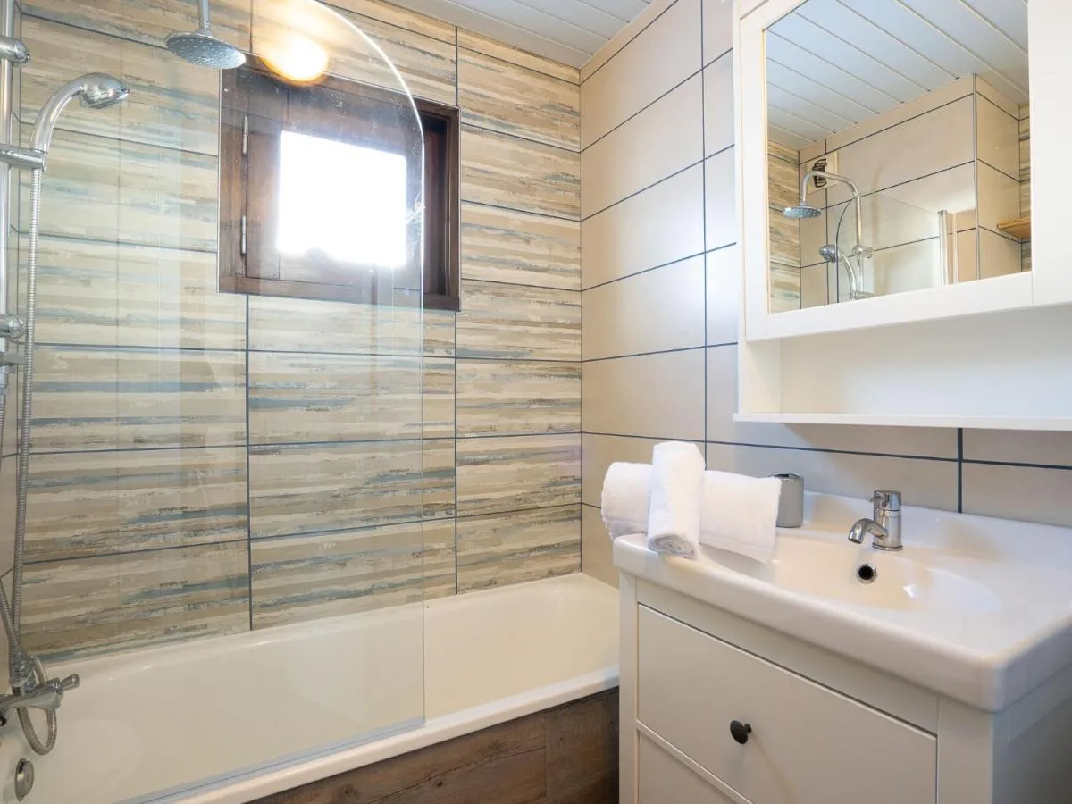 Image 2 of Apartment Le Prariond – Val Claret-12 by Interhome