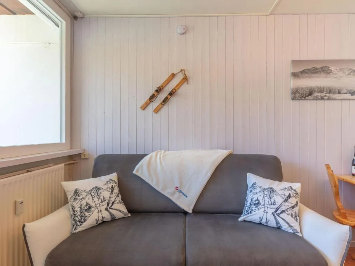 Image 6 of Apartment Les Lauzes D25 by Interhome