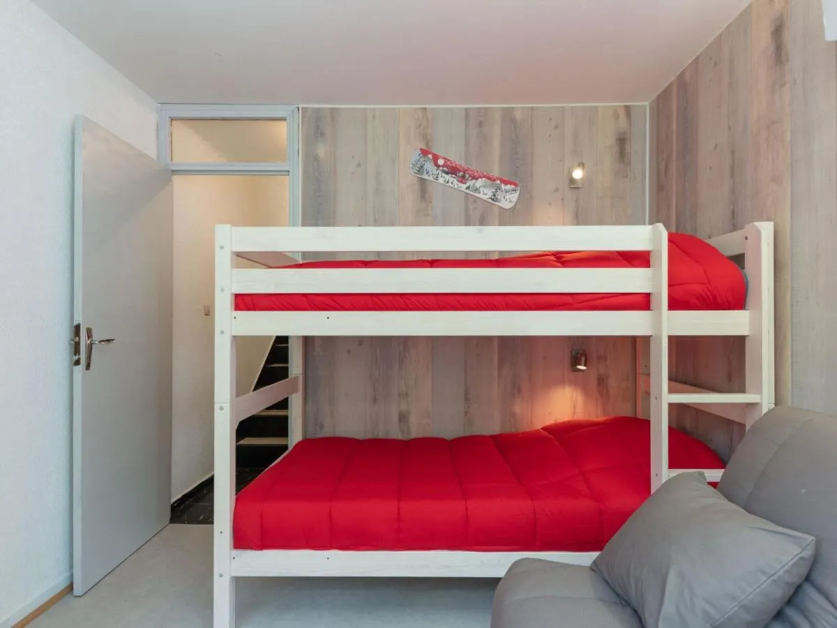 Image 1 of Apartment Les Lauzes D25 by Interhome