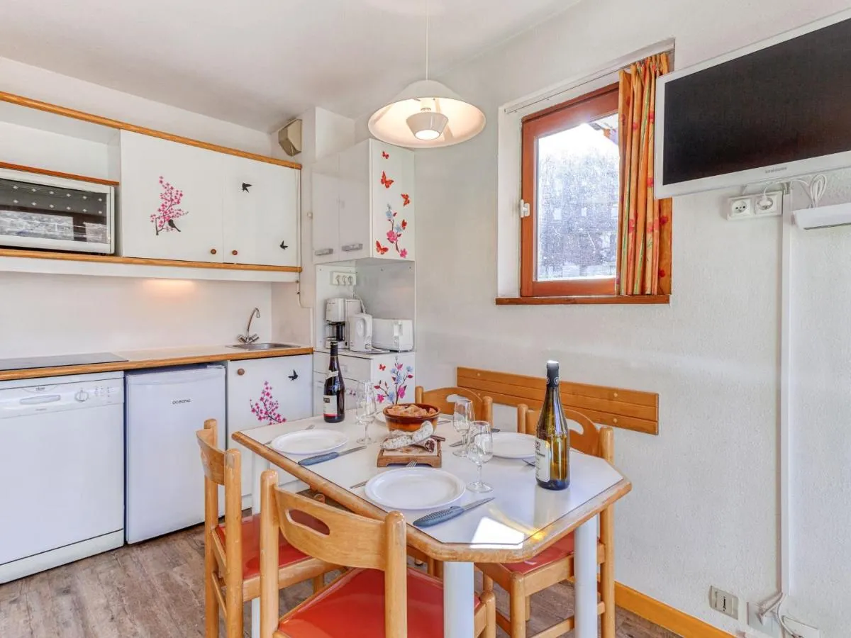 Image 1 of Apartment Nécou 310 by Interhome