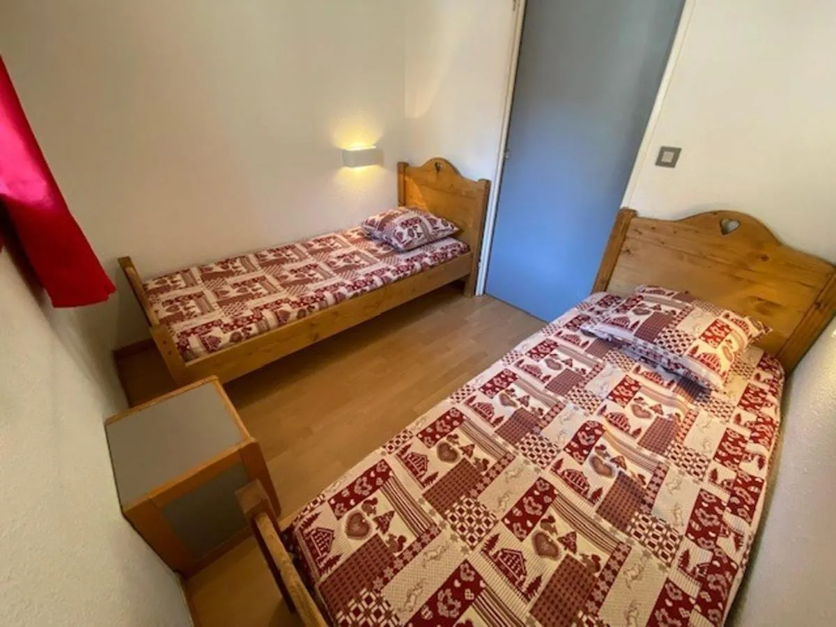Image 4 of Appartement 2* Confort 5 Pers, Balcon, Centre de Brides-les-Bains, Proche Thermes & Télécabine – FR-1-512-137