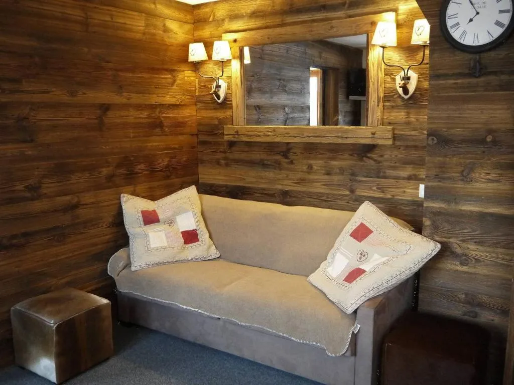 Image of Appartement 2 chambres avec mezzanine, piste skis aux pieds – FR-1-355-77