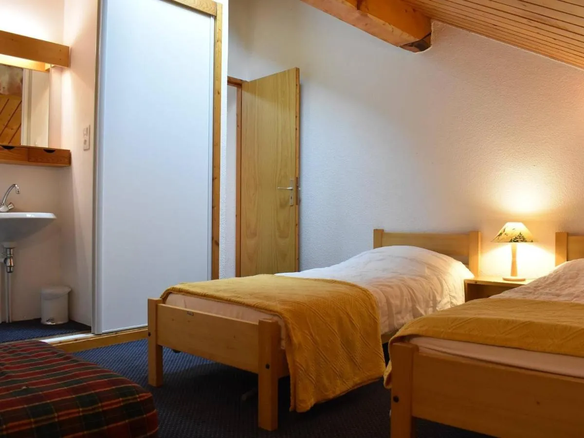 Image 4 of Appartement 3P Mezz – 50m pistes – 7 pers – Méribel – FR-1-180-158