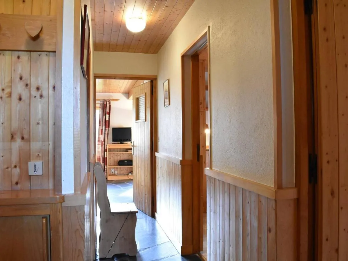 Image 3 of Appartement 3 pièces, 8 pers, près des pistes, cheminée, animaux acceptés – Méribel – FR-1-180-375