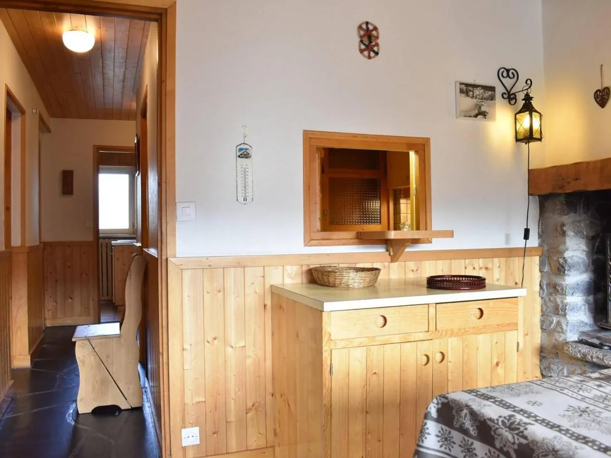 Image 4 of Appartement 3 pièces, 8 pers, près des pistes, cheminée, animaux acceptés – Méribel – FR-1-180-375