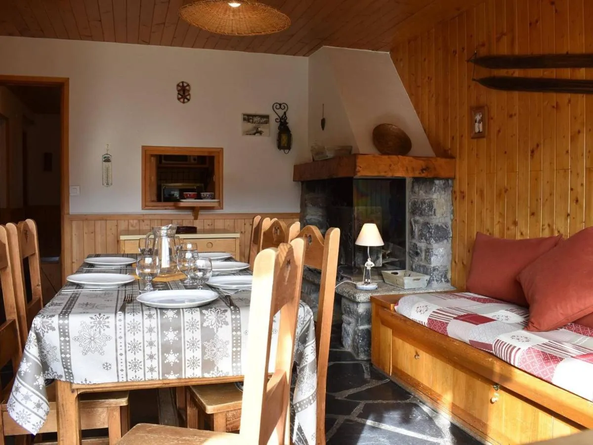 Image 6 of Appartement 3 pièces, 8 pers, près des pistes, cheminée, animaux acceptés – Méribel – FR-1-180-375