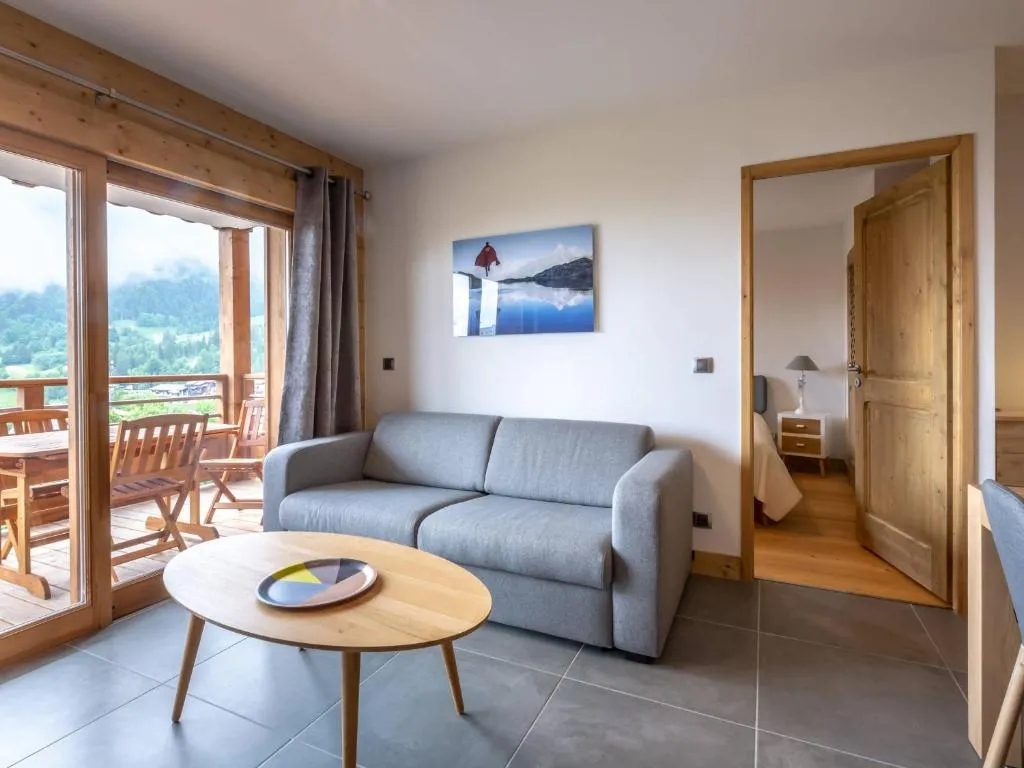 Image of Appartement 3 pièces avec parking, Wi-Fi, animaux admis, à 50m des pistes à Valmorel – FR-1-356-478