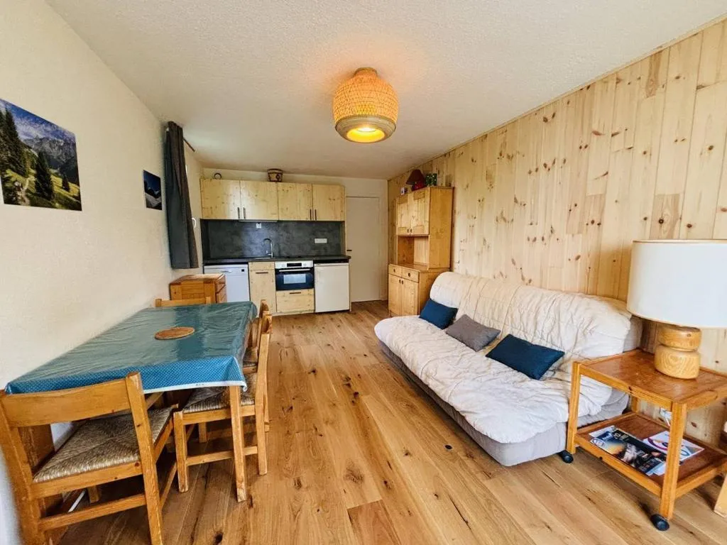 Image of Appartement 3 pièces pour 6 personnes à Plan Peisey, accès direct pistes – FR-1-757-121