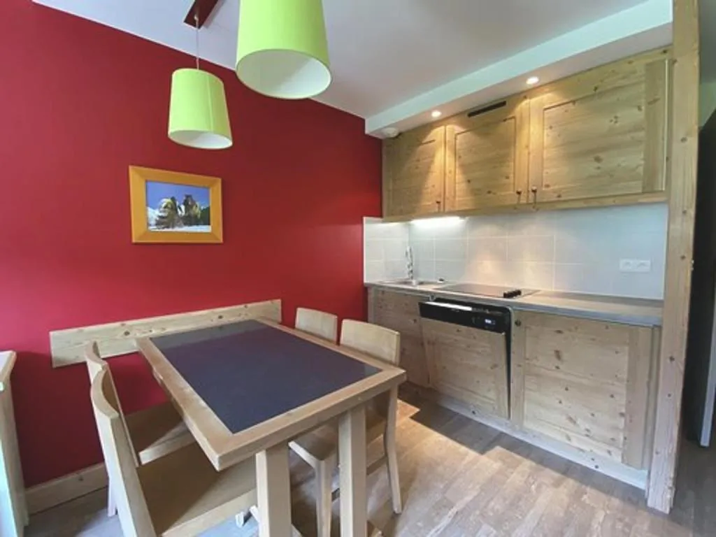 Image of Appartement Centre Skis aux Pieds, Parking & Animaux Acceptés – FR-1-513-77