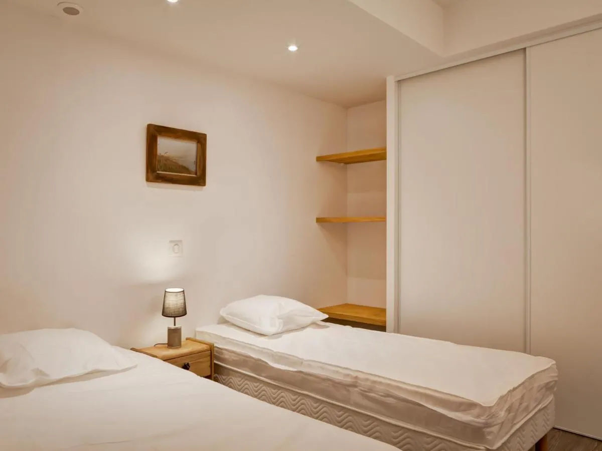 Image 6 of Appartement Centre-Ville avec Terrasse à Brides-les-Bains, Proche Télécabine et Spa – FR-1-512-138