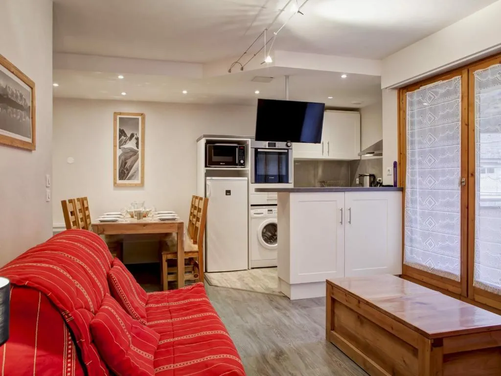 Image of Appartement Centre-Ville avec Terrasse à Brides-les-Bains, Proche Télécabine et Spa – FR-1-512-138