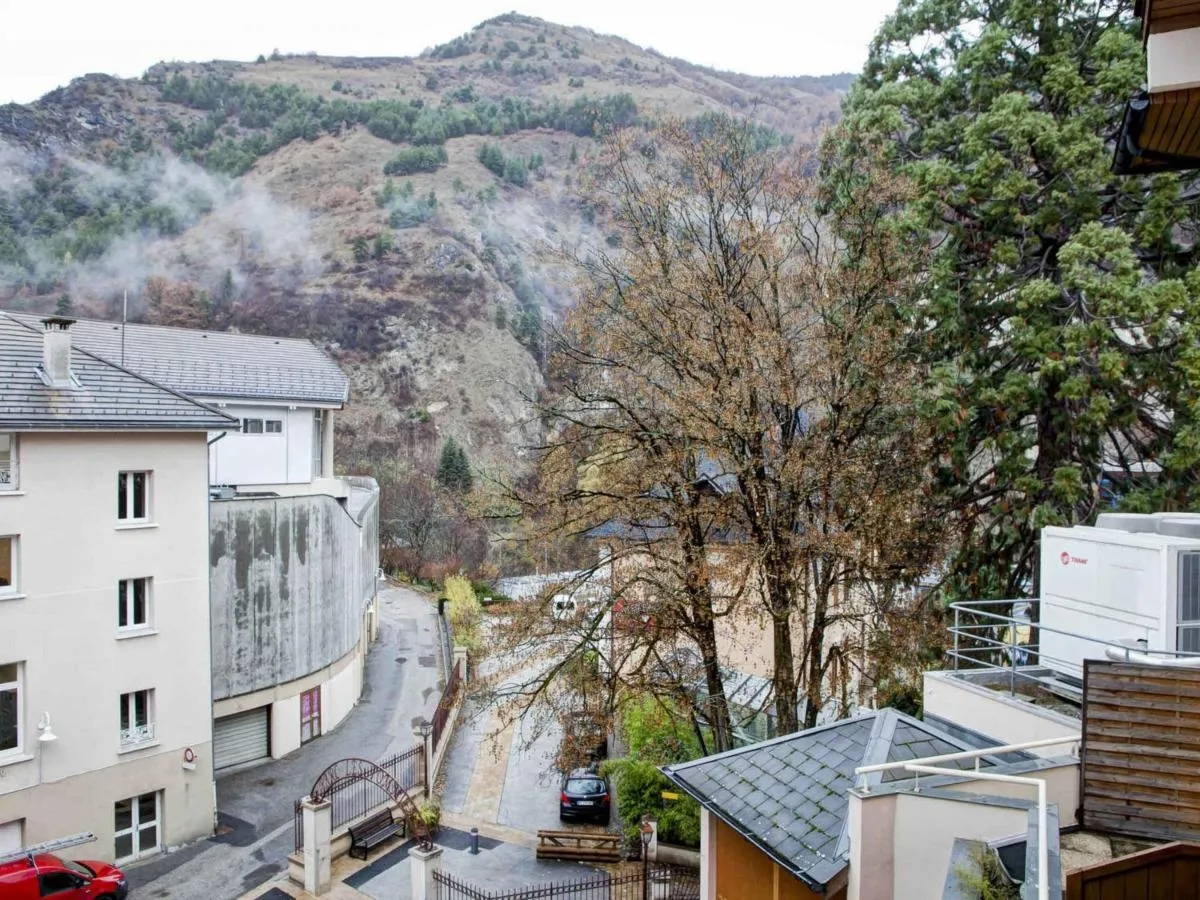 Image 4 of Appartement Centre-Ville avec Terrasse à Brides-les-Bains, Proche Télécabine et Spa – FR-1-512-138