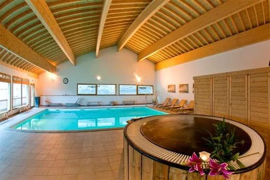 Image 1 of Appartement Orelle Val-Thorens avec SPA