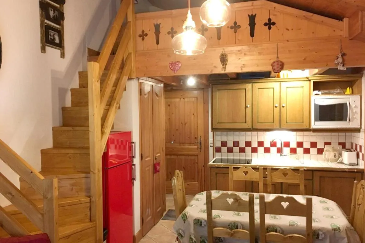 Image 3 of Appartement accueillant a Pralognan la Vanoise avec balcon et vue