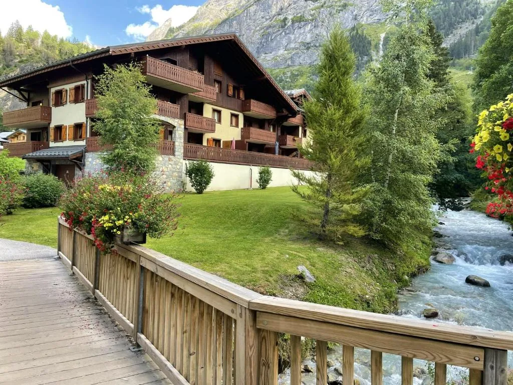 Image of Appartement accueillant a Pralognan la Vanoise avec balcon et vue