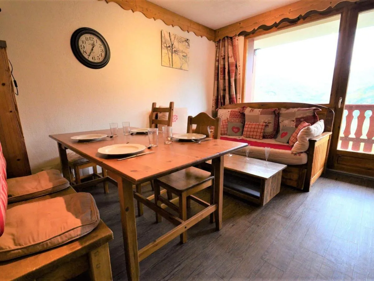 Image 1 of Appartement aux Menuires avec cuisine équipée, balcon et animaux admis – FR-1-452-15