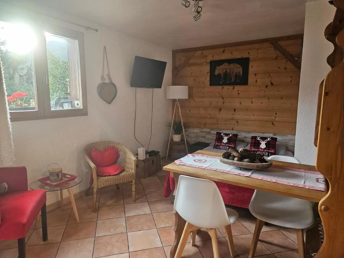 Image 1 of Appartement avec terrasse et parking Privé