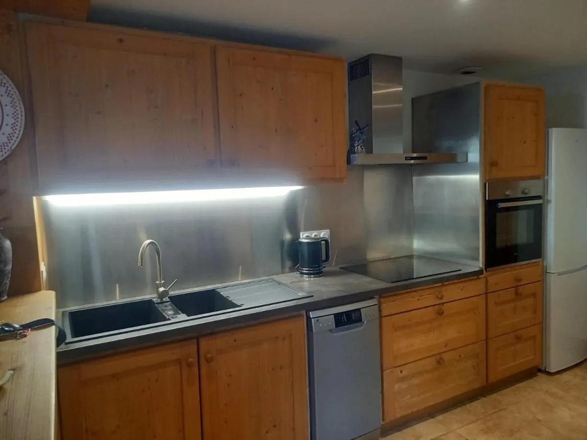 Image 4 of Appartement centre du village brides les bains