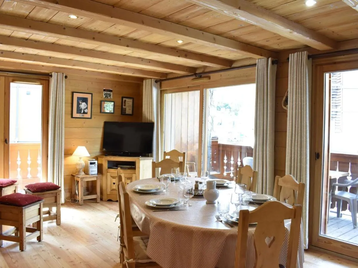 Image 1 of Appartement cosy 4 pièces avec linge inclus, pour 6 personnes à Méribel, proche des remontées mécaniques – FR-1-180-621