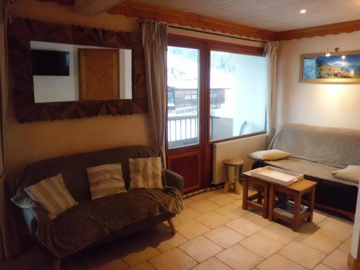 Image 1 of Appartement cosy à Courchevel 1850 avec accès direct aux pistes – FR-1-514-11