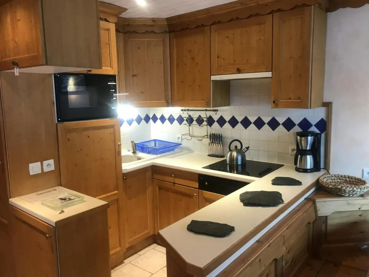 Image 5 of Appartement cosy à Courchevel 1850 avec accès direct aux pistes – FR-1-514-11
