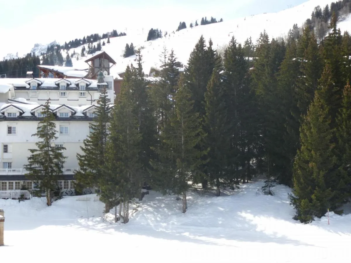 Image 6 of Appartement cosy à Courchevel 1850 avec accès direct aux pistes – FR-1-514-11