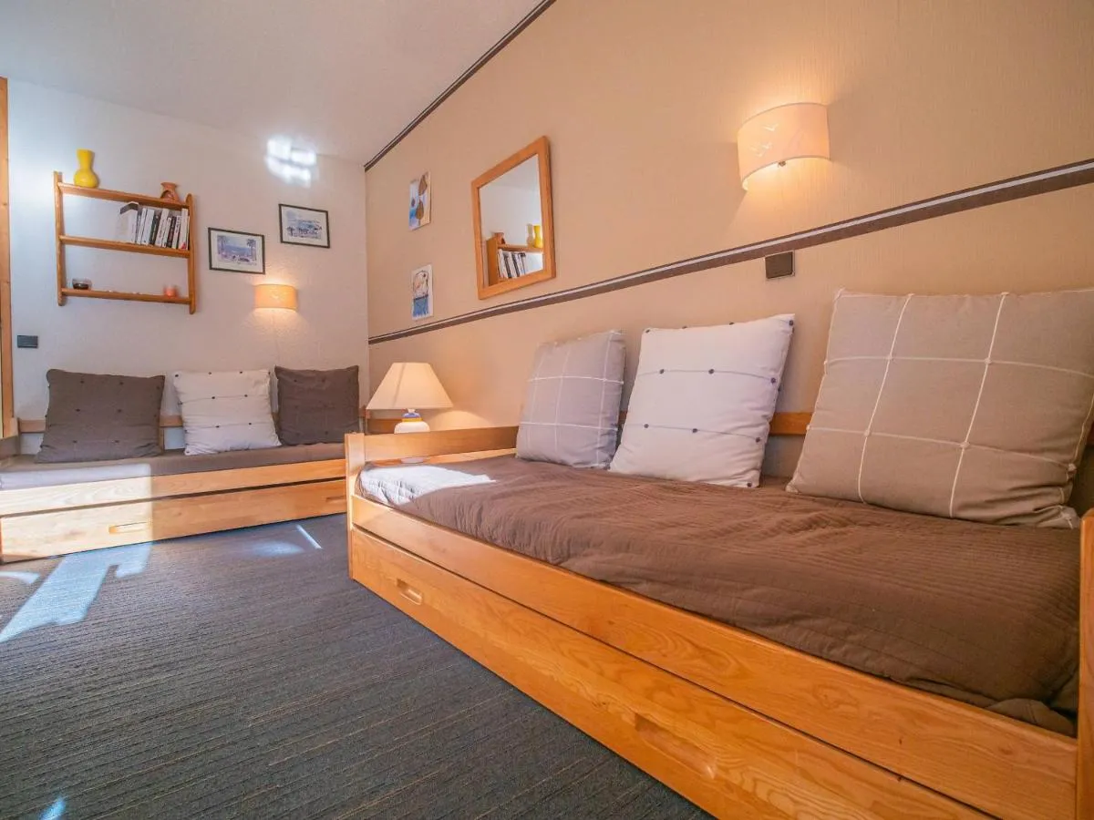 Image 2 of Appartement cosy avec balcon – 50m des pistes – Hameau Crève-Cœur (5 pers) – FR-1-356-346