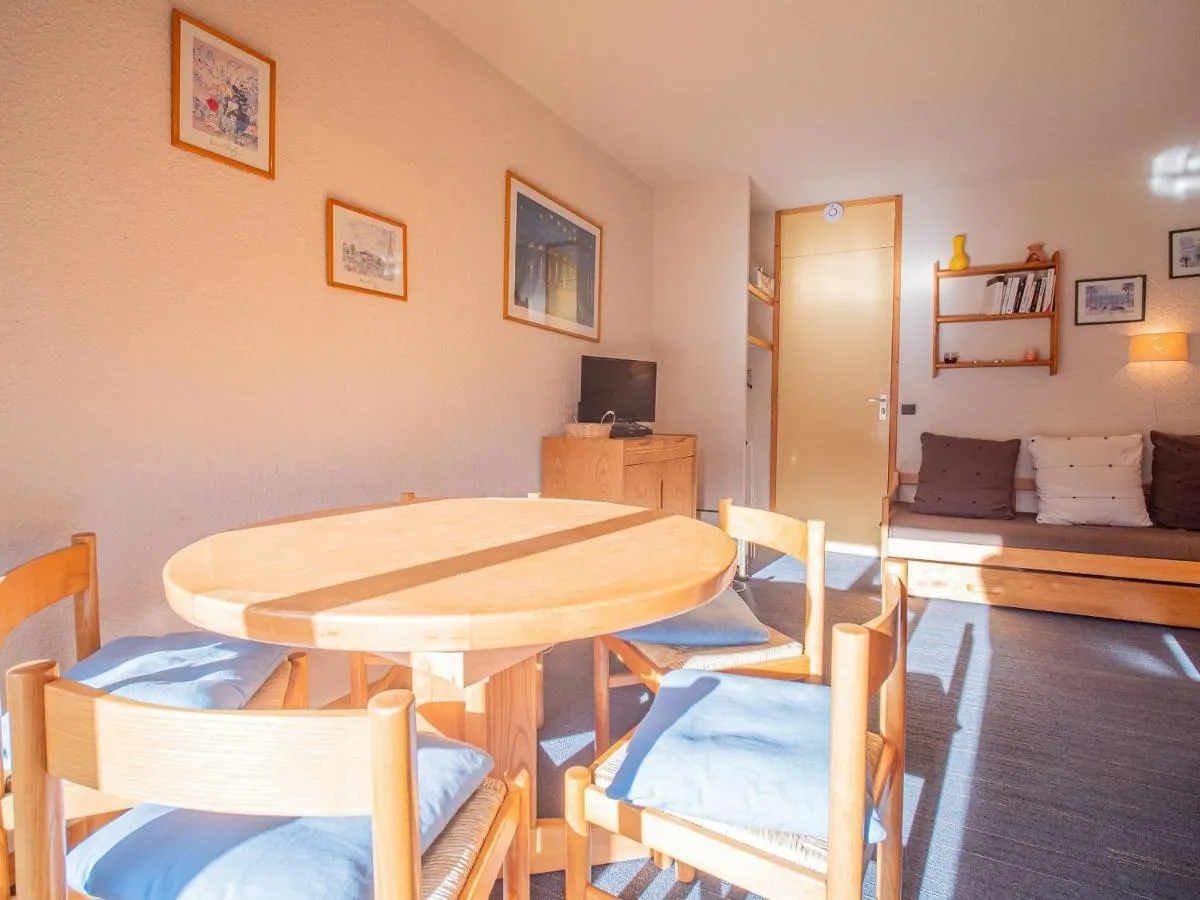 Image 3 of Appartement cosy avec balcon – 50m des pistes – Hameau Crève-Cœur (5 pers) – FR-1-356-346