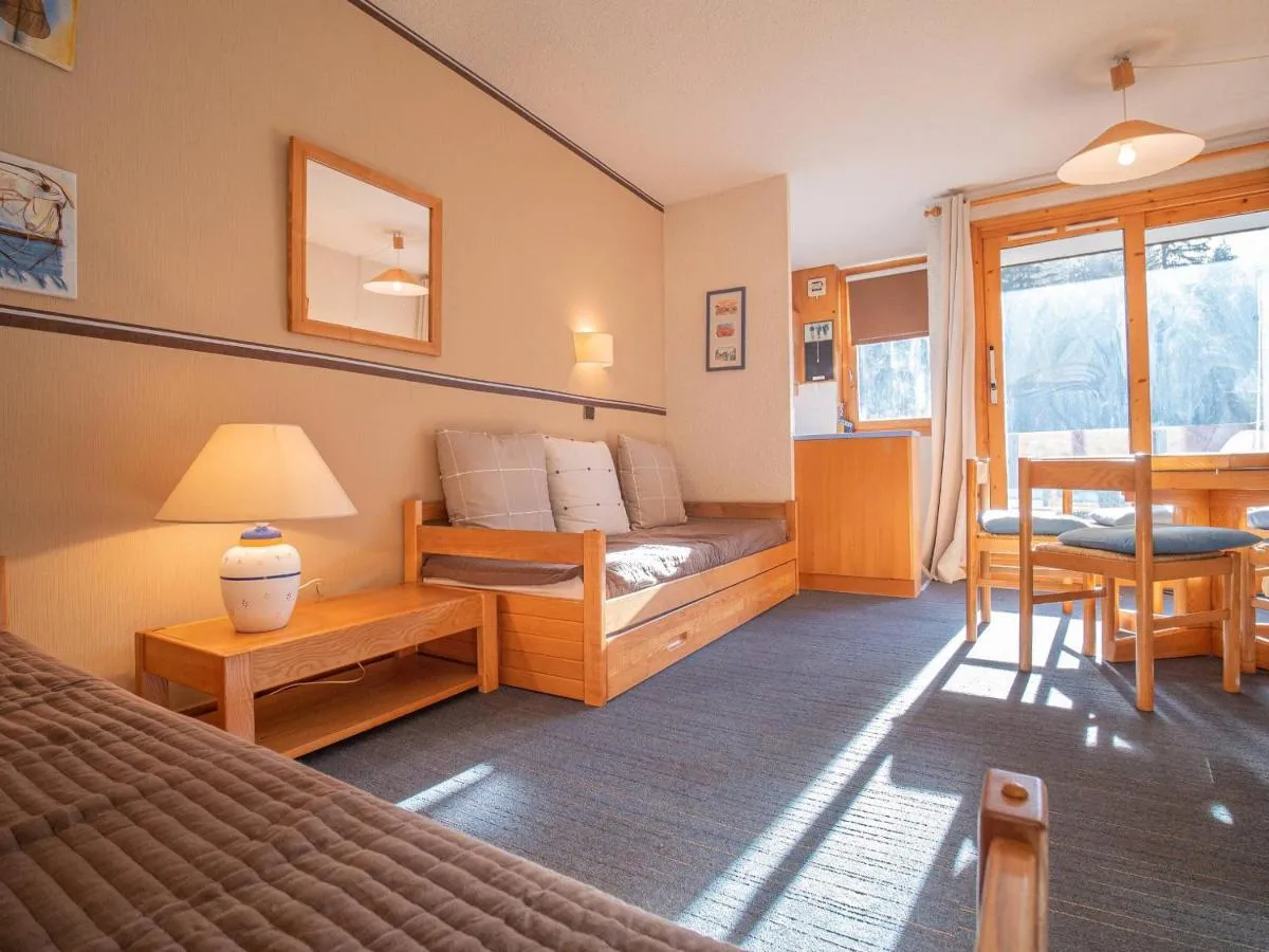 Image 6 of Appartement cosy avec balcon – 50m des pistes – Hameau Crève-Cœur (5 pers) – FR-1-356-346