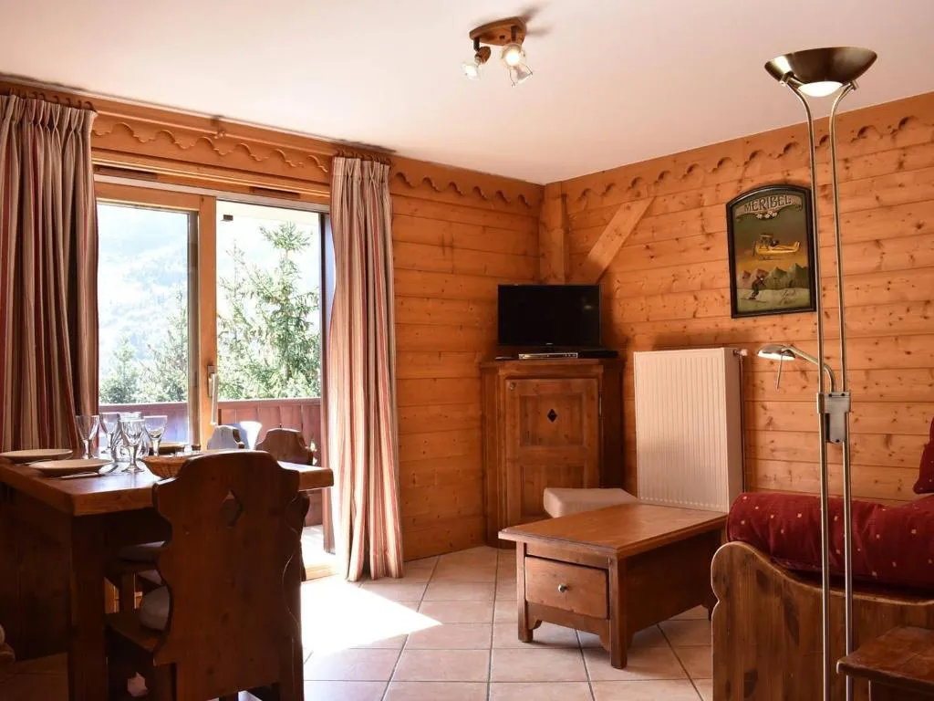 Image of Appartement cosy avec piscine, 3 pièces pour 6 personnes à Méribel Village, proche des pistes – FR-1-180-201