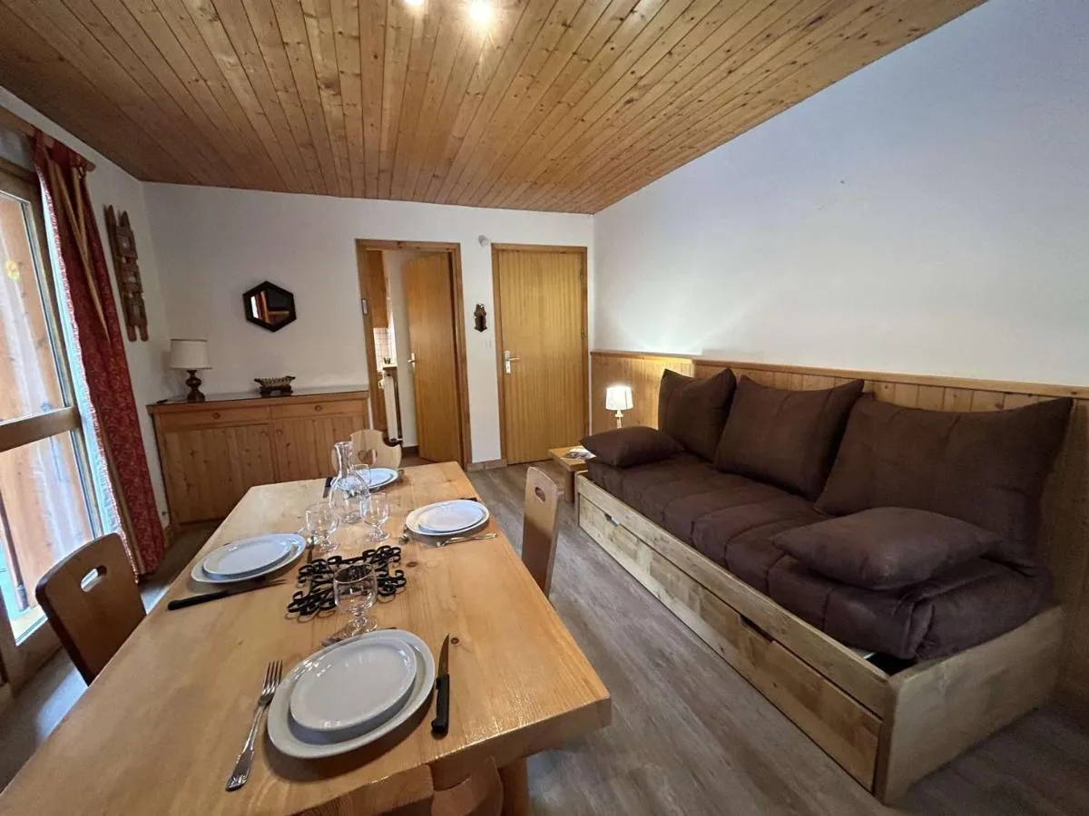 Image 6 of Appartement en montagne, 4 pers, proche des pistes et commerces, animaux acceptés, balcon, casier à skis – FR-1-180-73