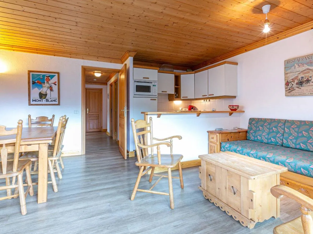 Image 1 of Appartement familial – 2 chambres, balcon, proche pistes, Méribel – FR-1-355-96