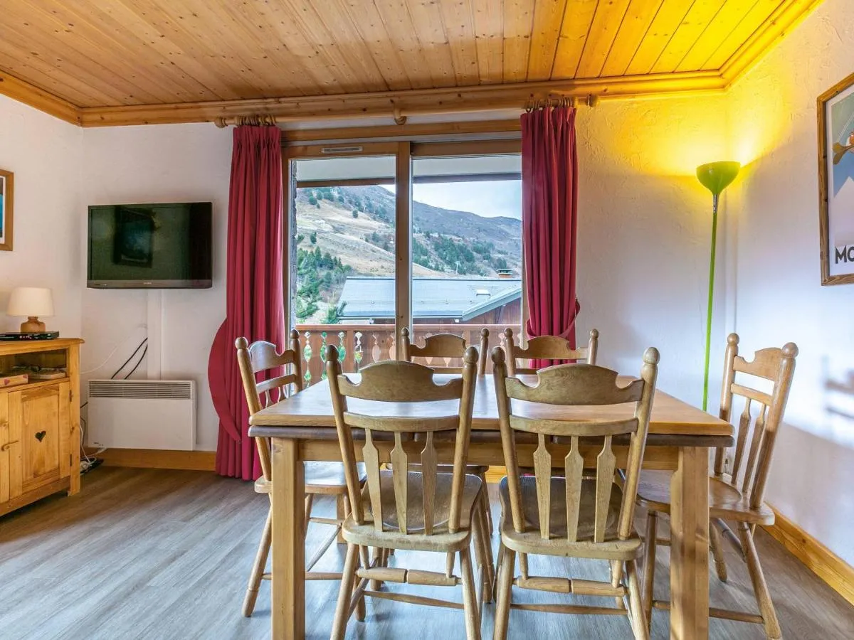 Image 2 of Appartement familial – 2 chambres, balcon, proche pistes, Méribel – FR-1-355-96