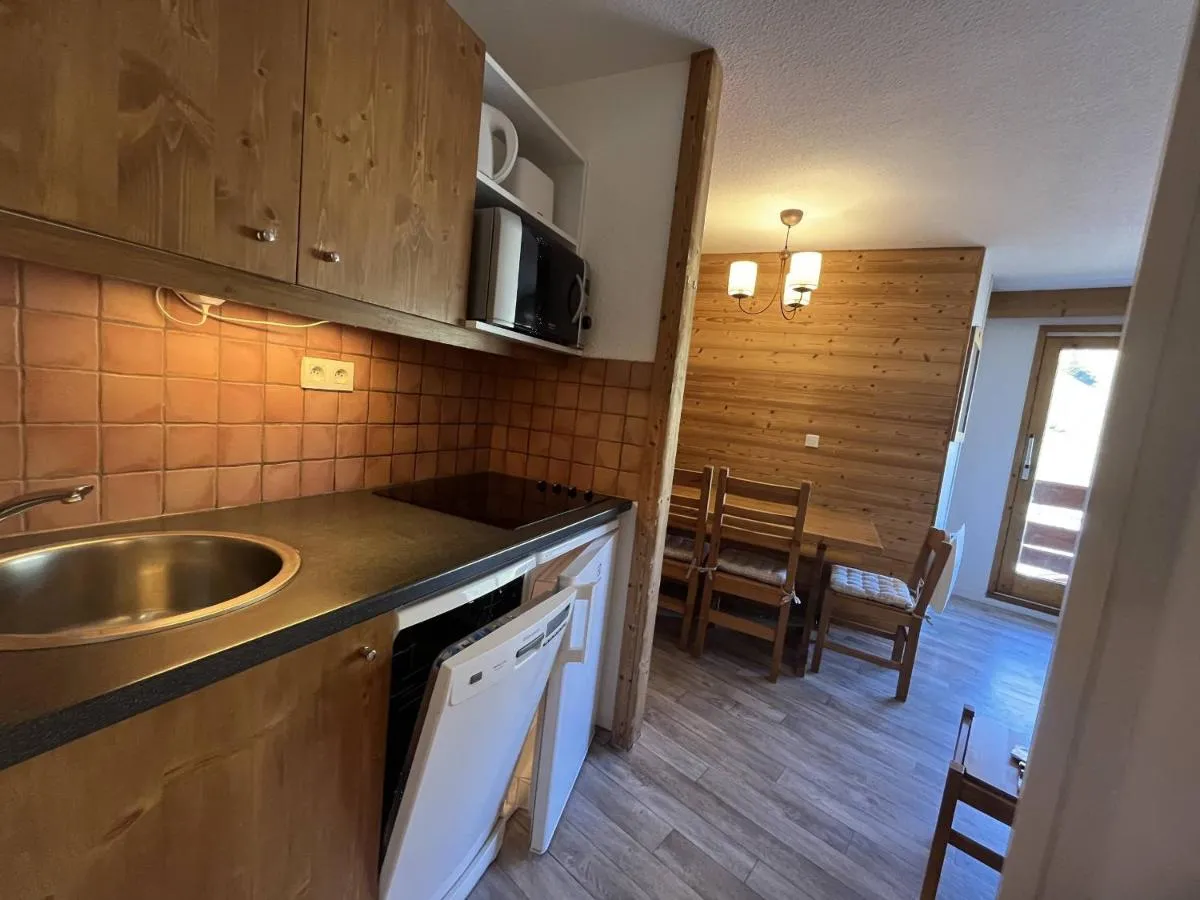 Image 6 of Appartement familial 5 pers à Méribel, proche pistes – FR-1-355-239