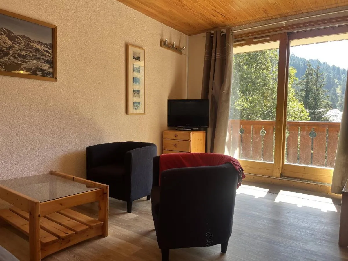 Image 2 of Appartement famille Méribel, proche pistes, balcon, casier à skis – FR-1-355-238