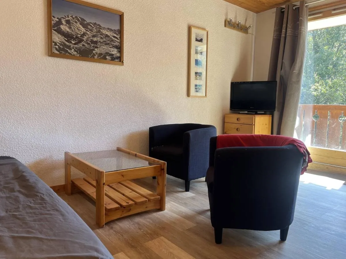 Image 3 of Appartement famille Méribel, proche pistes, balcon, casier à skis – FR-1-355-238