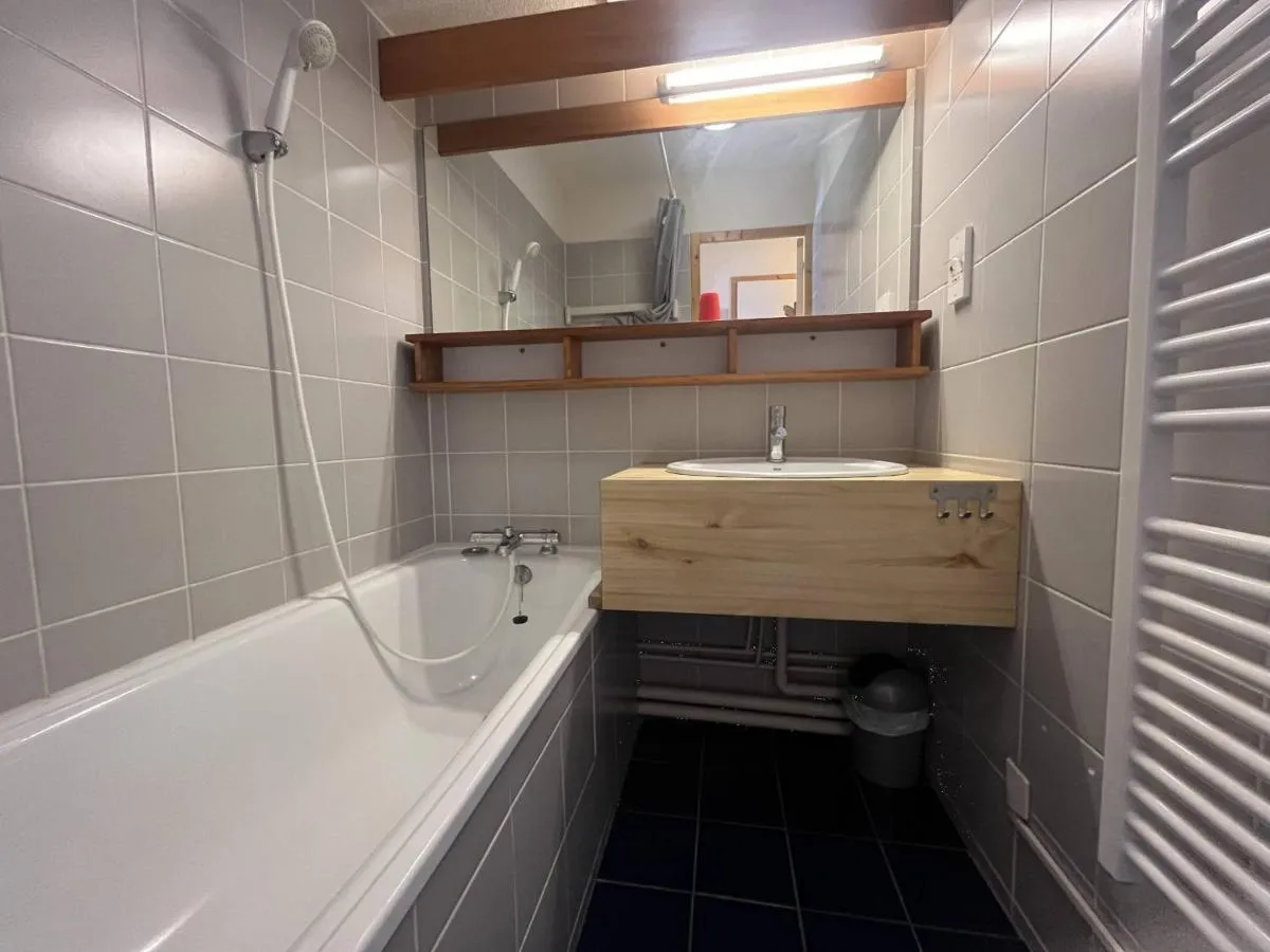 Image 6 of Appartement famille Méribel, proche pistes, balcon, casier à skis – FR-1-355-238