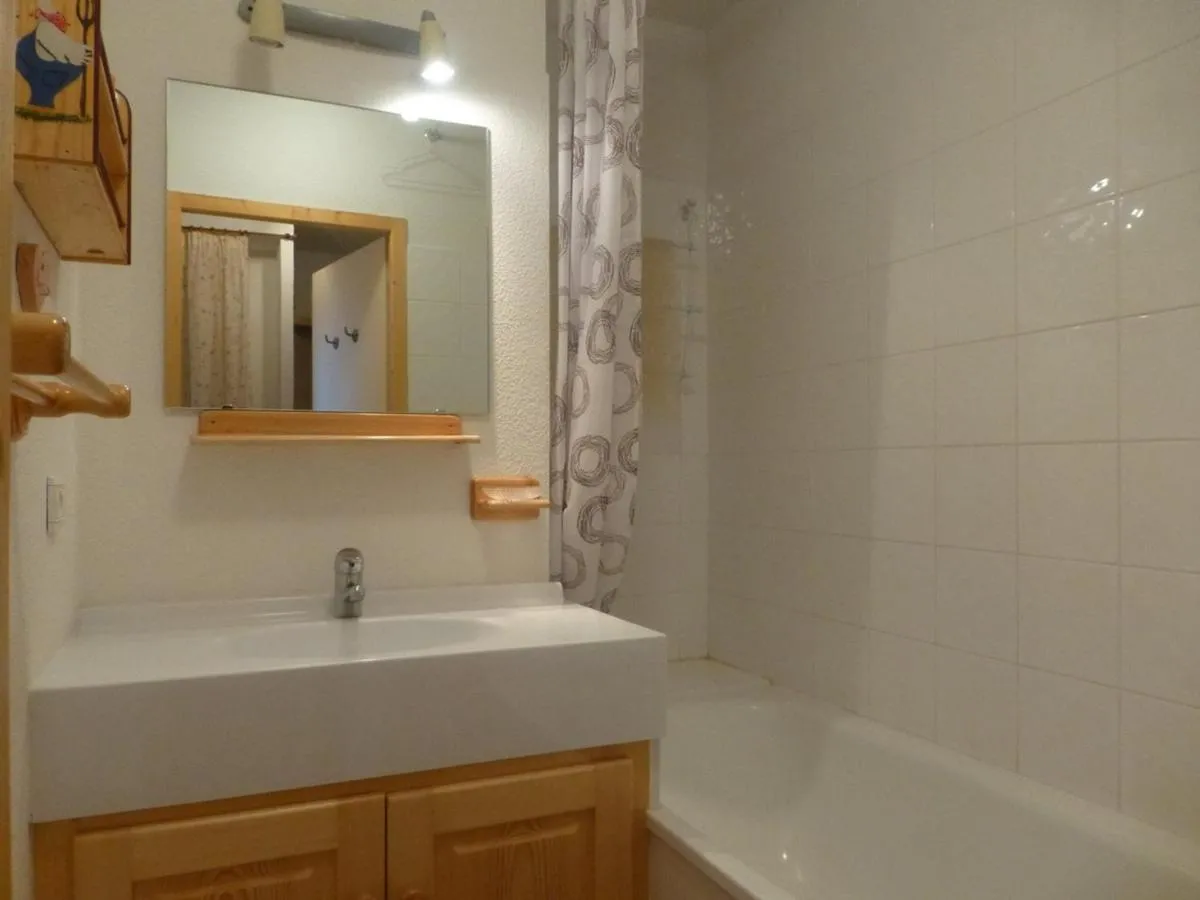 Image 4 of Appartement lumineux avec balcon, 2 chambres, proche des pistes – FR-1-757-112