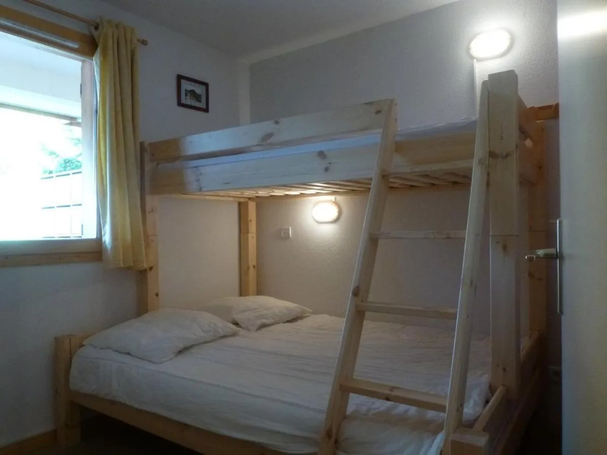 Image 2 of Appartement lumineux avec balcon, 2 chambres, proche des pistes – FR-1-757-112