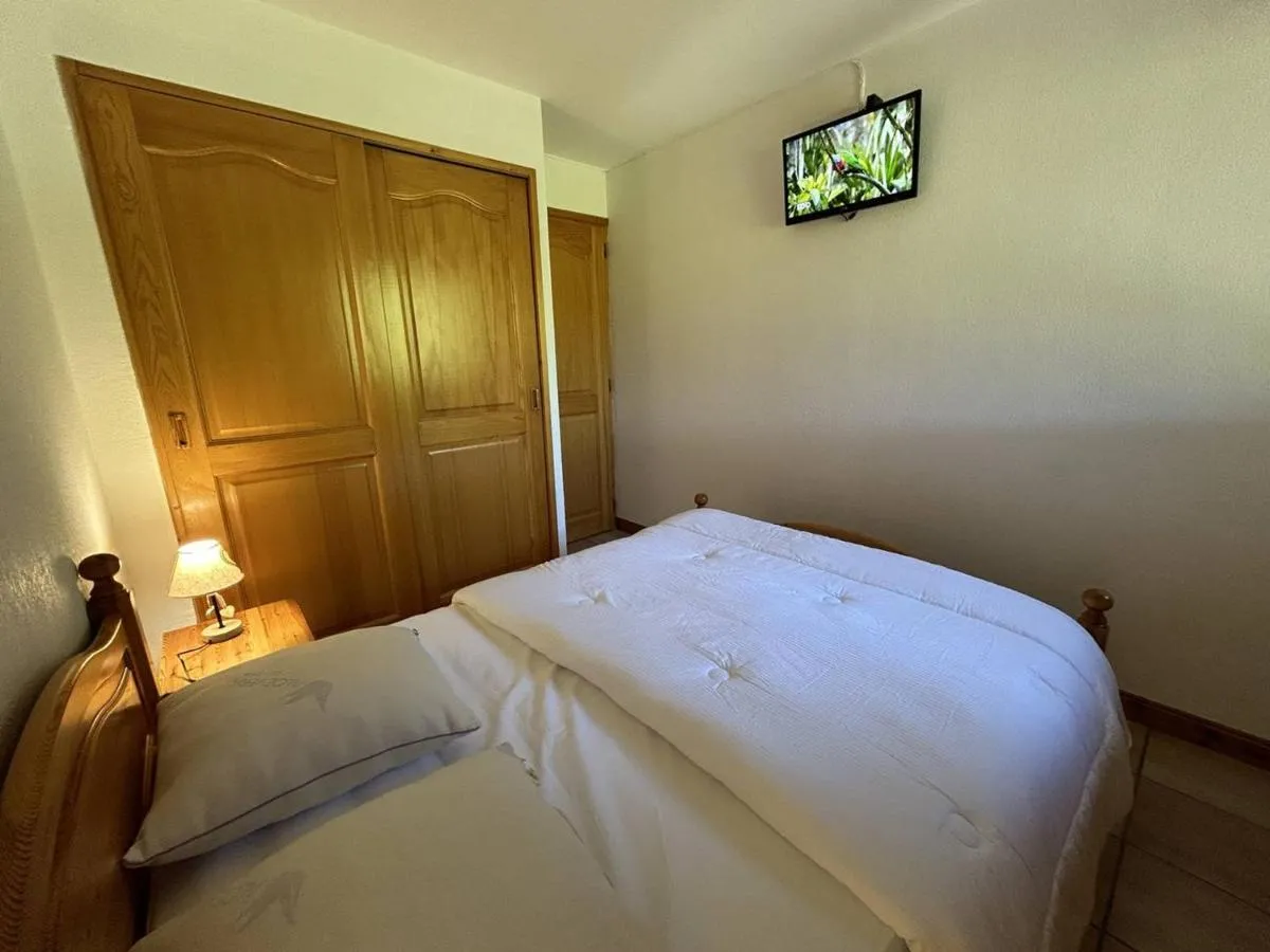Image 5 of Appartement moderne 4 pers. à Méribel avec cuisine équipée, TV et balcon – FR-1-355-264